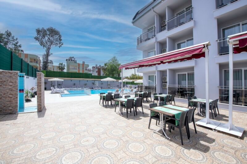 A Hotel Side