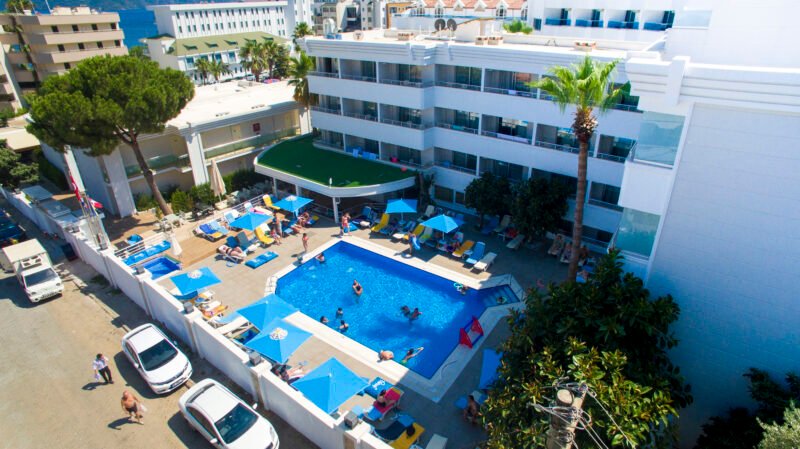 Banu Hotel
