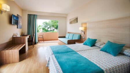 Fly & Go Invisa Figueral Resort