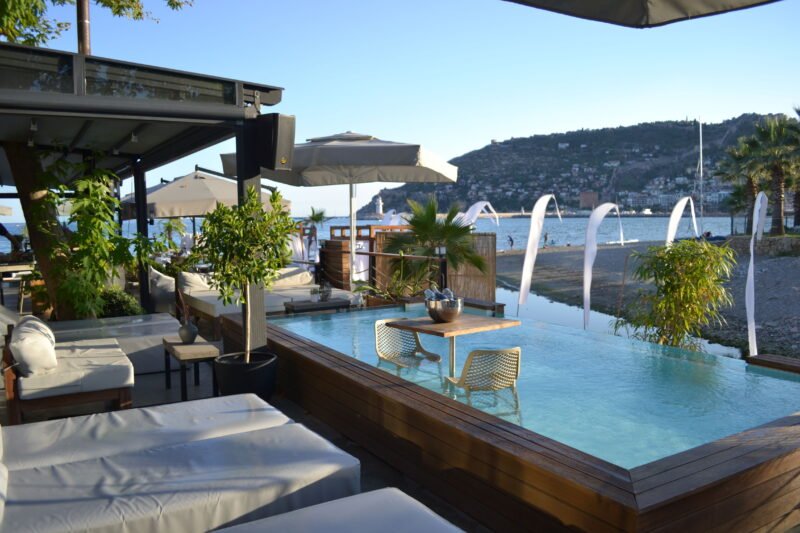 Fly & Go Sun Hotel by En Vie Beach