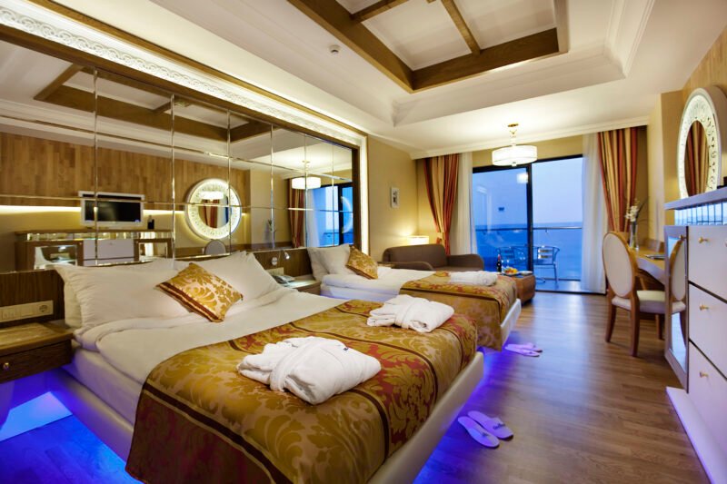 Granada Luxury Okurcalar