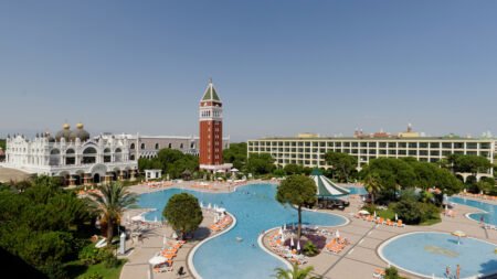 Venezia Palace