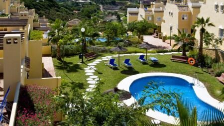 AT Colina del Paraiso - inclusief huurauto