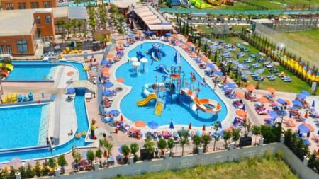 Caretta Beach Hotel & Waterpark