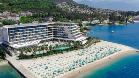 Carine Hotel Kumbor - all inclusive