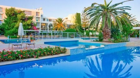 Hotel & Bungalows Caravia Beach