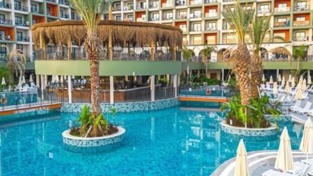 Hotel Dream Fun World