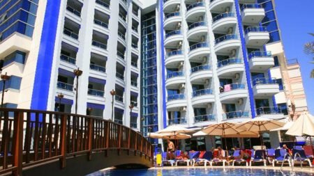 Hotel Grand Zaman Garden