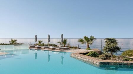 Hotel Kakkos Bay Resort