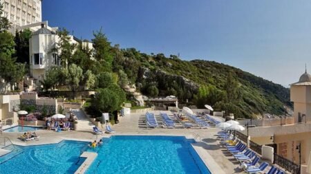 Hotel Ladonia Adakule