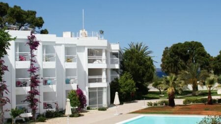 Hotel Marathon Beach Resort