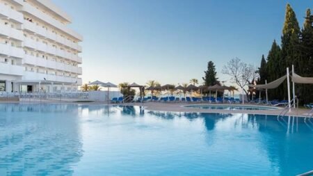 Hotel Palia La Roca