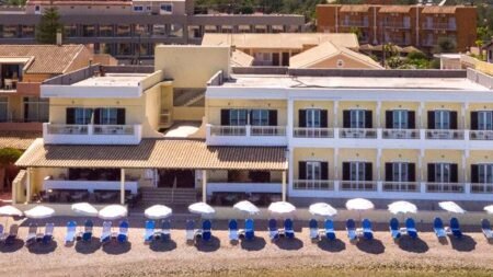 Hotel Rossis Beach
