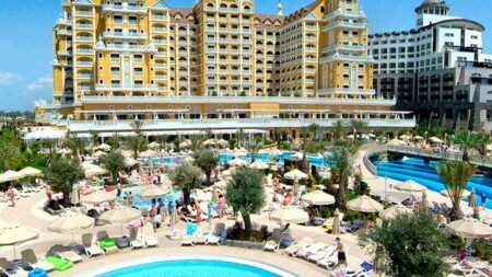 Hotel Royal Holiday Palace