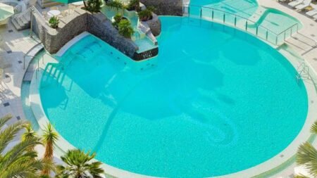 Hotel Seaside Sandy Beach