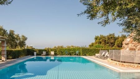 Villas Maniatiko Village