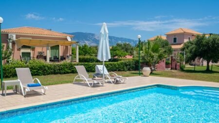 Villa's Monambeles