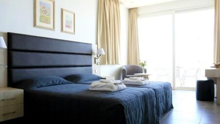 Dionysos Central Hotel