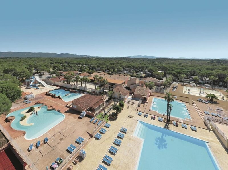 Parc Saint James Oasis Village