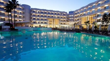 Rei del Mediterrani Palace
