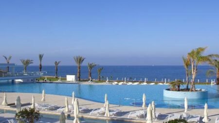 Tsokkos King Evelthon Beach Hotel & Resort