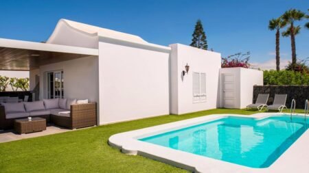 Villa's Hyde Park Lane