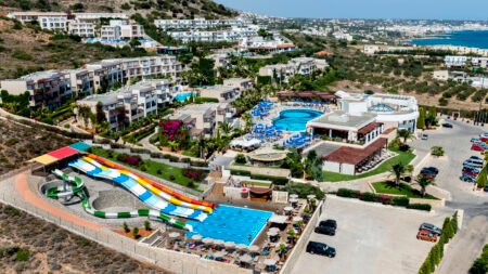 Fly & Go Grand Holiday Resort