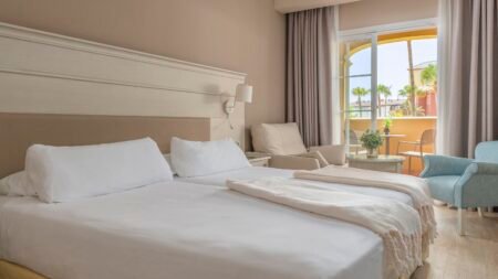 Fly & Go Iberostar Waves Malaga Playa