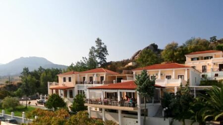 Hotel Clara Beach