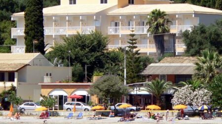 Hotel Ipsos Beach