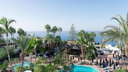Hotel Jardin Tropical