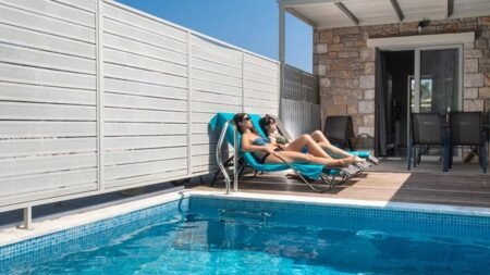 Kastro Maistro Suites met privézwembad