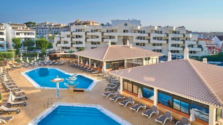 Oceanus Aparthotel