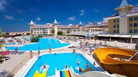 Side Star Resort
