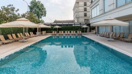 Wyndham Grand Istanbul Kalamis Marina Hotel