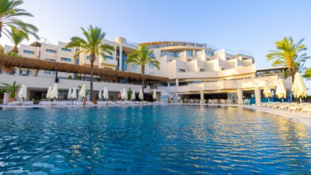 Blue Cruise & Arin Resort