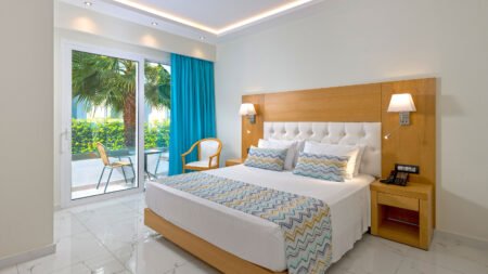 Fly & Go Oceanis Park Hotel