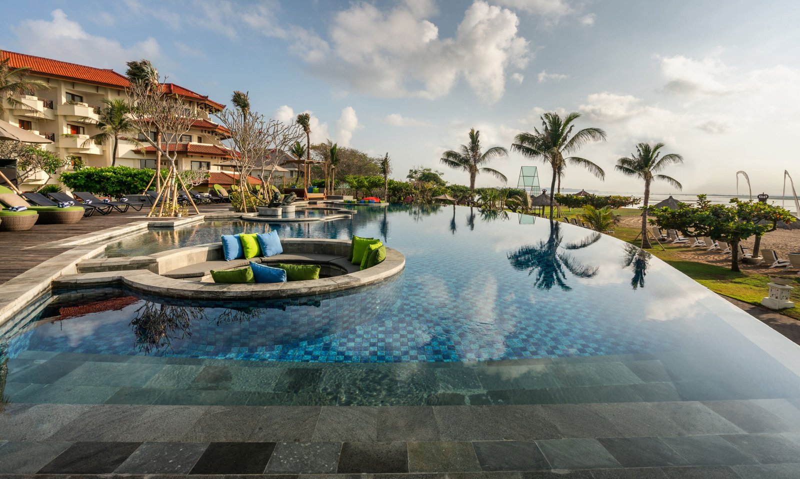 Grand Mirage Resort & Thalasso
