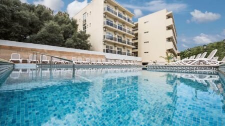 Azuline Hotel Bahamas