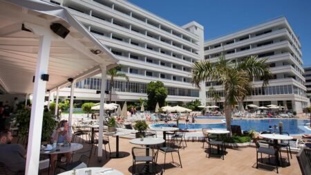 Coral Suites & Spa