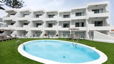Guatiza Apartamentos