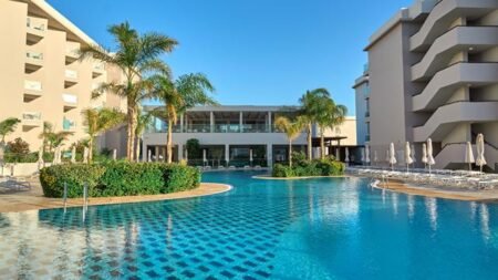 Vangelis Hotel & Suites