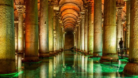 Akka Hotels Suites & Excursiereis