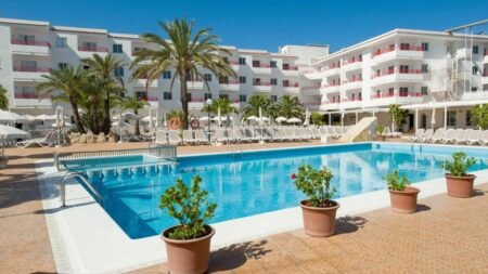 Coral Star Hotel & Apartments