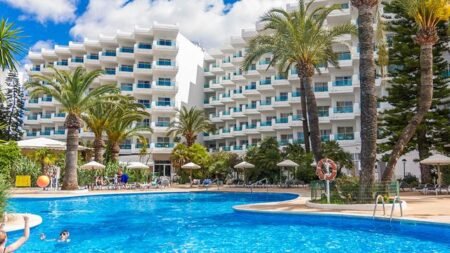 Hotel Eix Lagotel