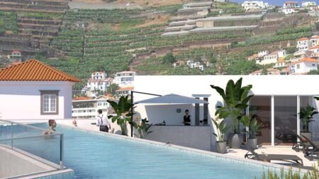 Pestana Fisherman Village