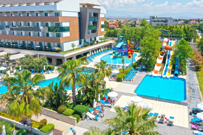 Terrace Elite Resort Artiestenreis FP2000 - Hart voor Muziek