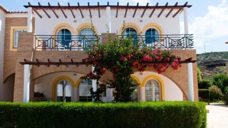 Luz Bay Club Beach & Sun