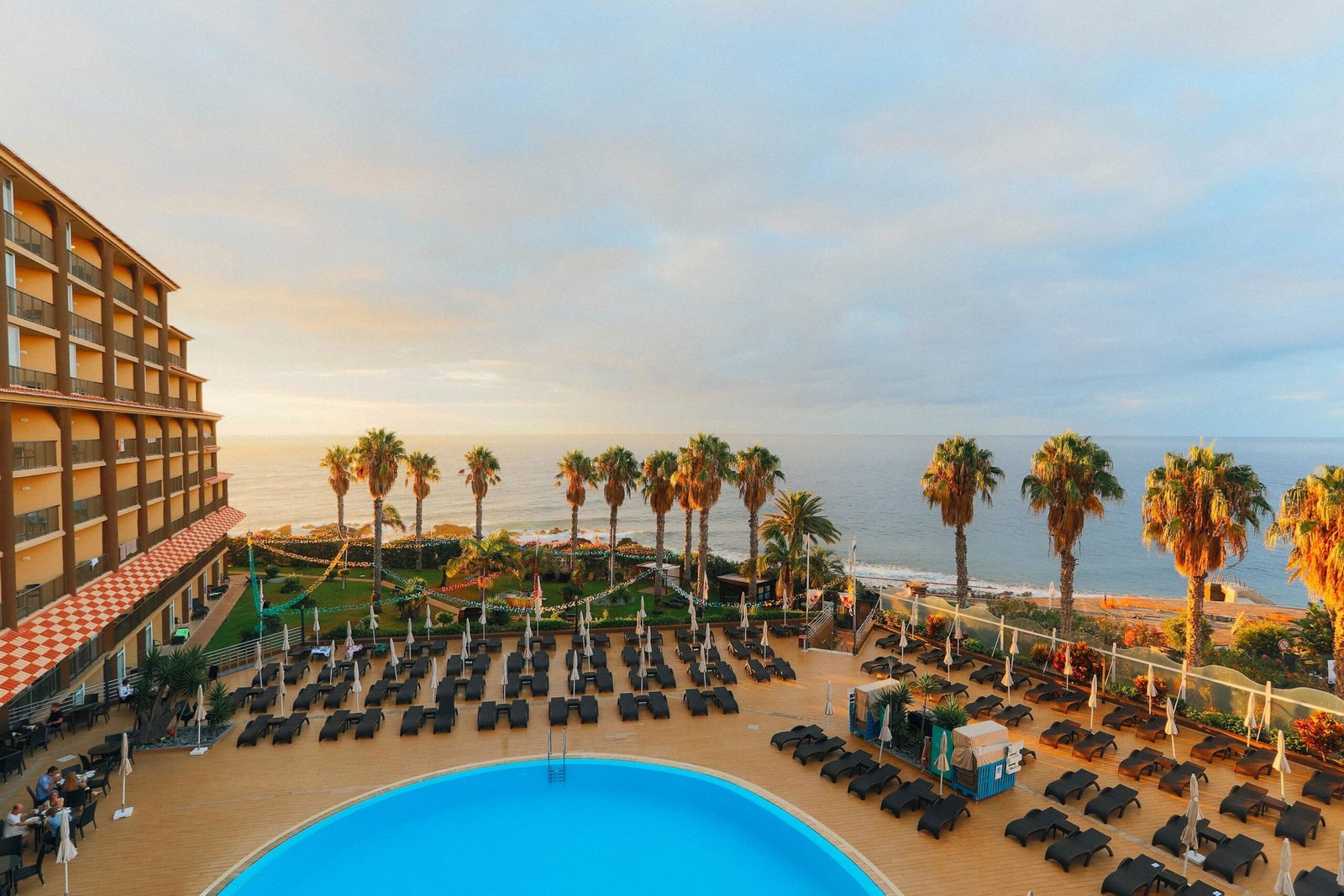 The Views Oasis Hotel