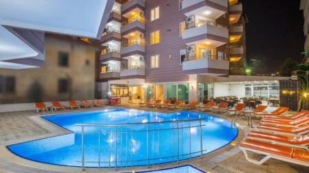 Hawaii Suit Beach Hotel